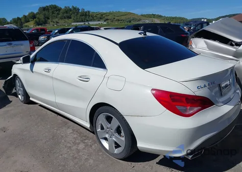 2015 Mercedes-Benz Cla 250 z USA, uszkodzony, nr VIN WDDSJ4EB3FN265083